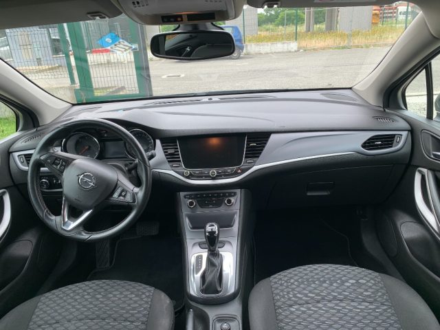 OPEL Astra usata, con Controllo trazione
