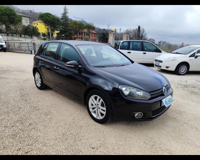 VOLKSWAGEN Golf usata, con ESP
