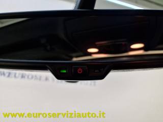 AUDI Q7 usata, con Sensori di parcheggio anteriori