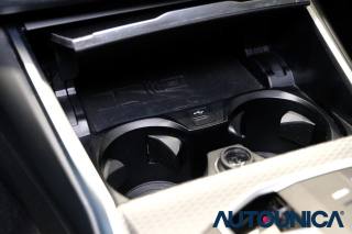 BMW 320 usata, con Sensori di parcheggio anteriori