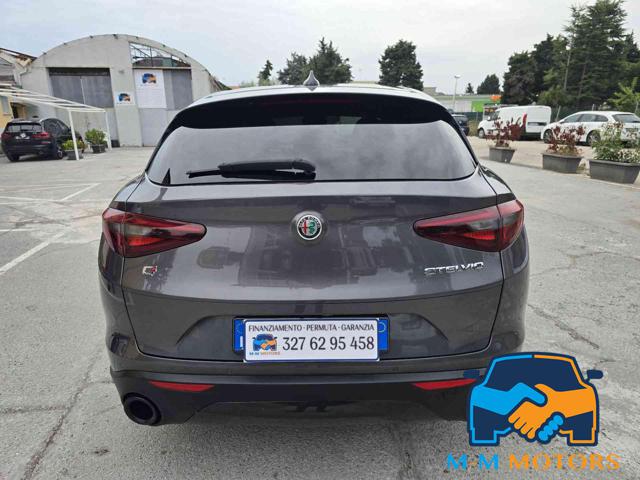 ALFA ROMEO Stelvio usata, con Alzacristalli elettrici