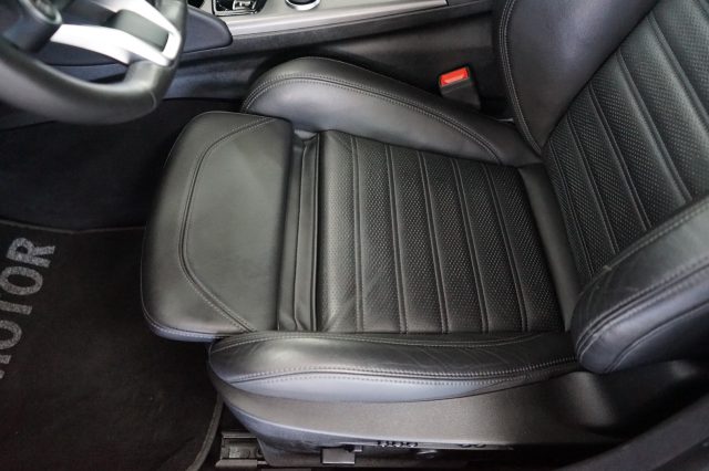 ALFA ROMEO Giulia usata, con Sensori di parcheggio anteriori