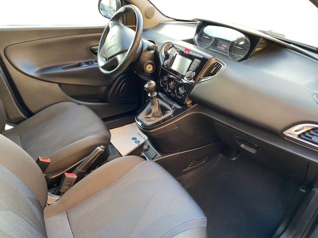 LANCIA Ypsilon usata, con Controllo trazione