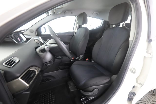 LANCIA Ypsilon usata 2