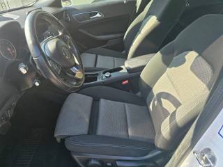 MERCEDES-BENZ GLA 200 usata, con Alzacristalli elettrici