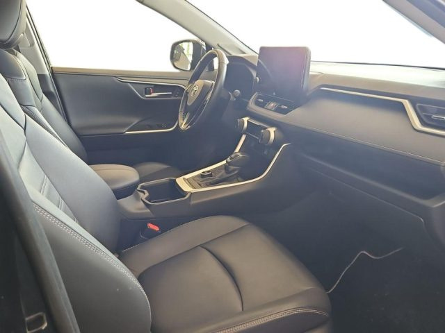 TOYOTA RAV 4 usata, con Fari LED