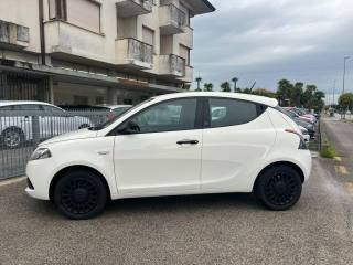 LANCIA Ypsilon usata, con Airbag
