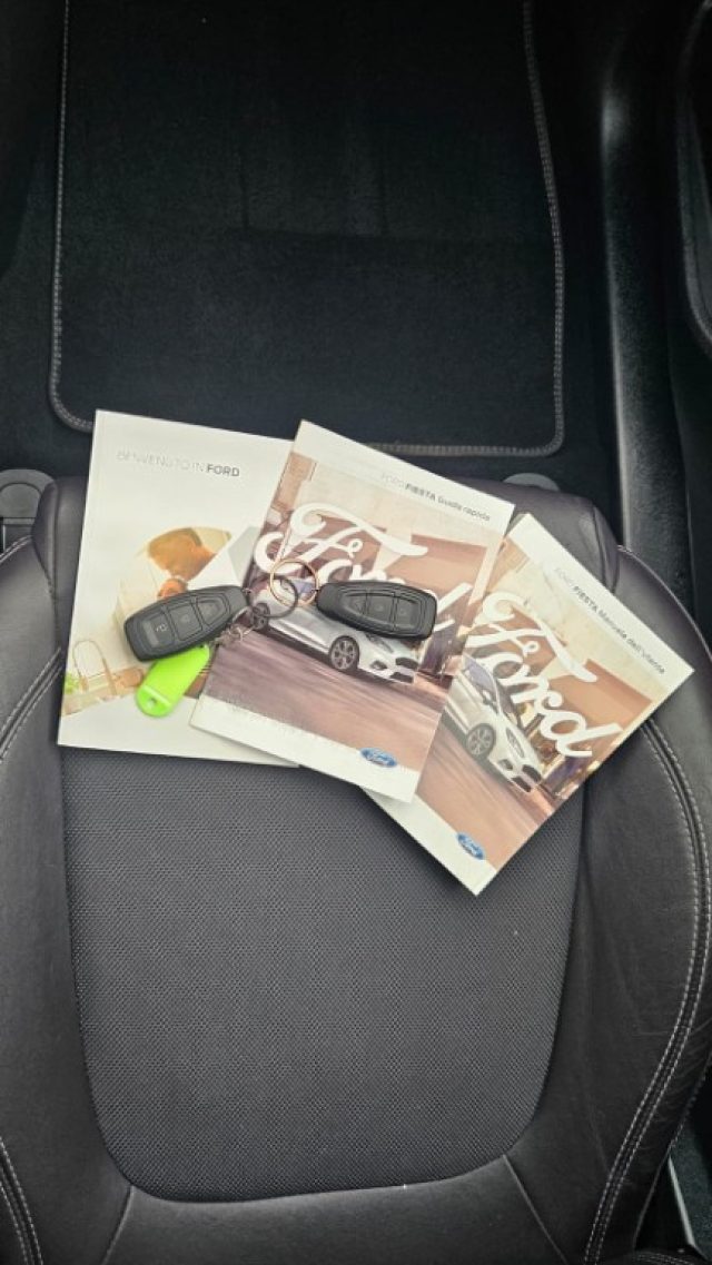 FORD Fiesta usata, con ESP