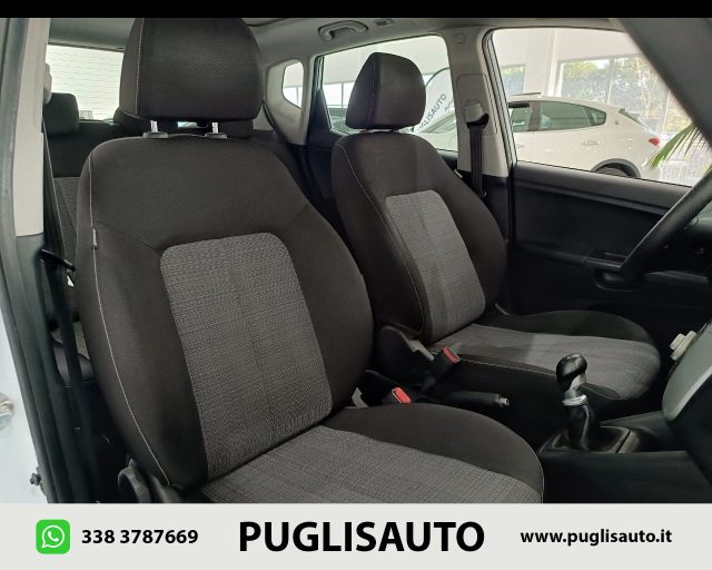 KIA Venga usata, con Sedile posteriore sdoppiato