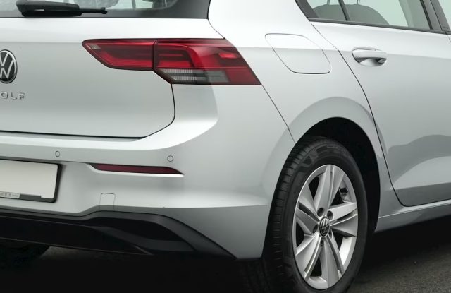 VOLKSWAGEN Golf usata, con Controllo automatico clima