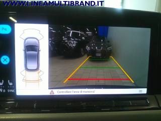 VOLKSWAGEN Golf usata, con USB