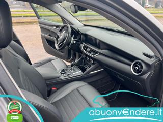 ALFA ROMEO Stelvio usata, con Controllo automatico clima