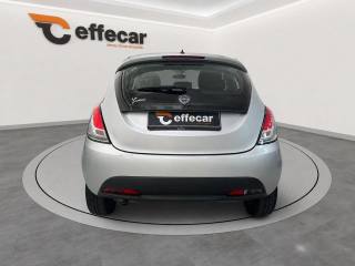 LANCIA Ypsilon usata, con Autoradio