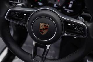 PORSCHE Macan usata, con Touch screen