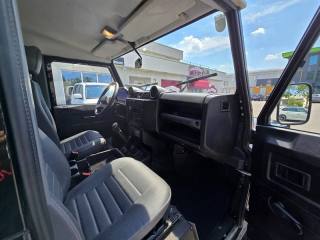 LAND ROVER Defender usata 11