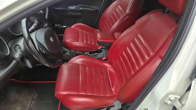 ALFA ROMEO Giulietta usata, con Autoradio