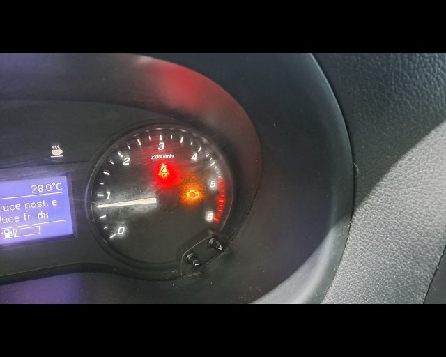 MERCEDES-BENZ Vito usata 26