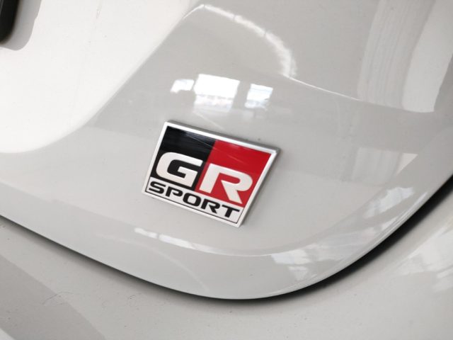 TOYOTA Yaris usata, con Volante in pelle