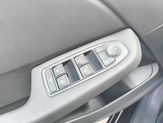 RENAULT Clio usata, con Controllo trazione