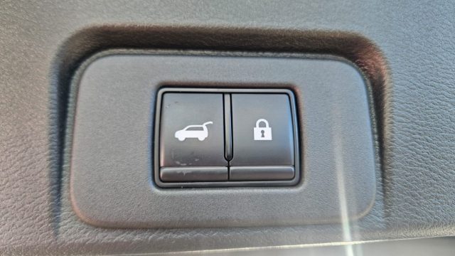 NISSAN X-Trail usata, con Sedili riscaldati