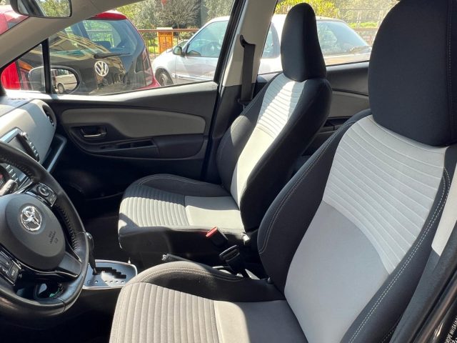 TOYOTA Yaris usata, con Controllo automatico clima