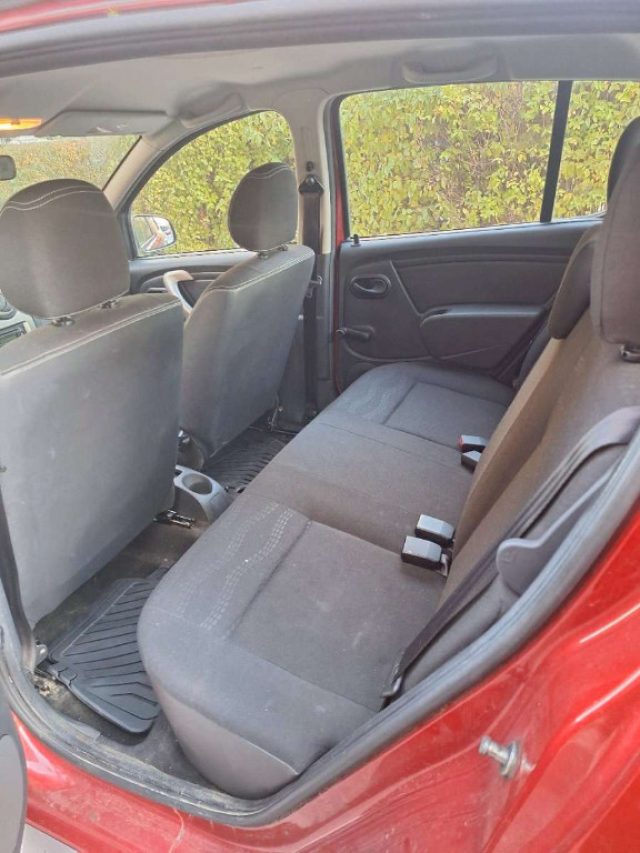 DACIA Sandero usata, con Autoradio