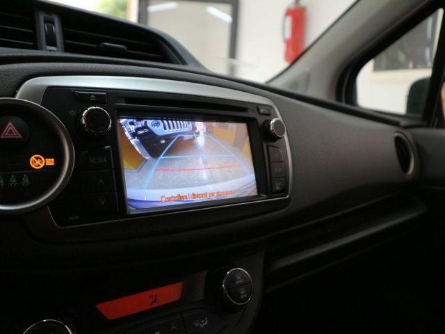 TOYOTA Yaris usata, con Servosterzo