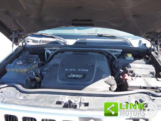 JEEP Commander usata 39