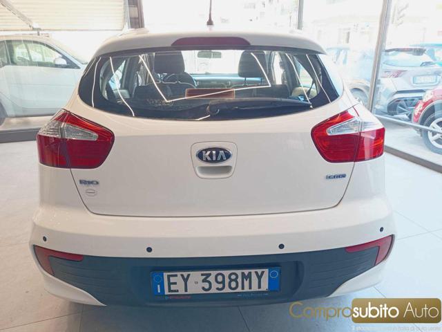 KIA Rio usata, con Autoradio