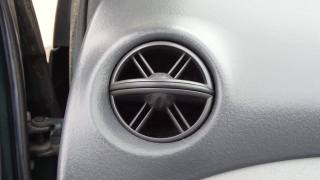 TOYOTA Yaris usata 69