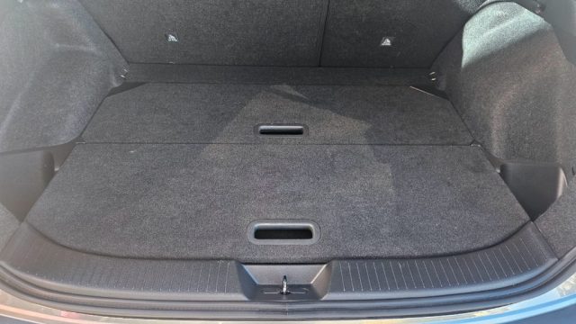 NISSAN Qashqai usata, con USB