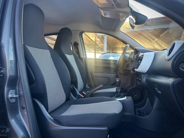 RENAULT Twingo usata 27