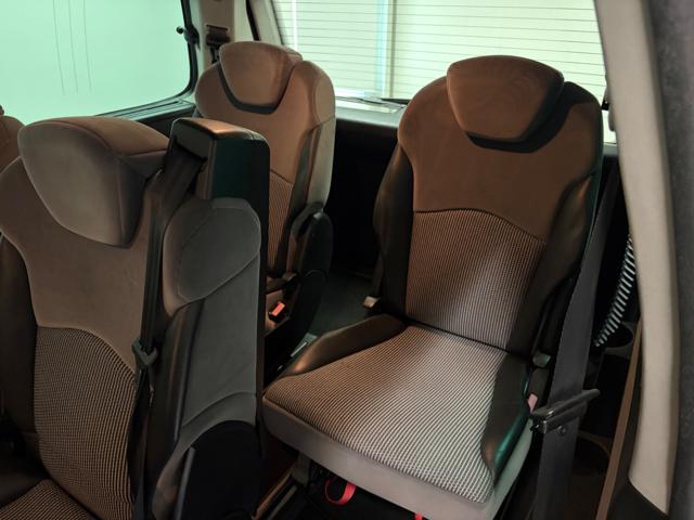 PEUGEOT 807 usata, con ESP