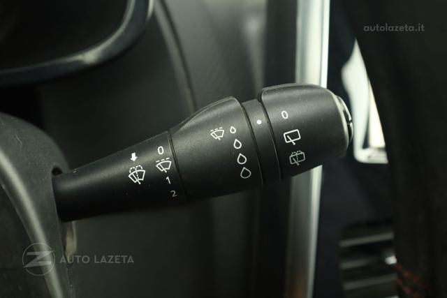RENAULT Clio usata, con Luci diurne