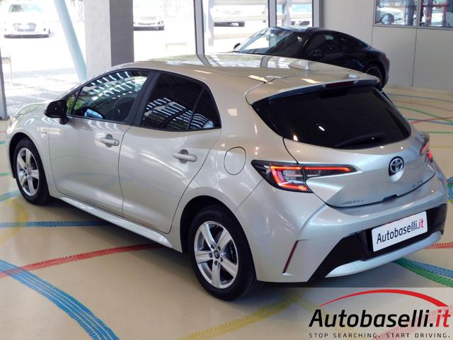 TOYOTA Corolla usata, con Luci diurne