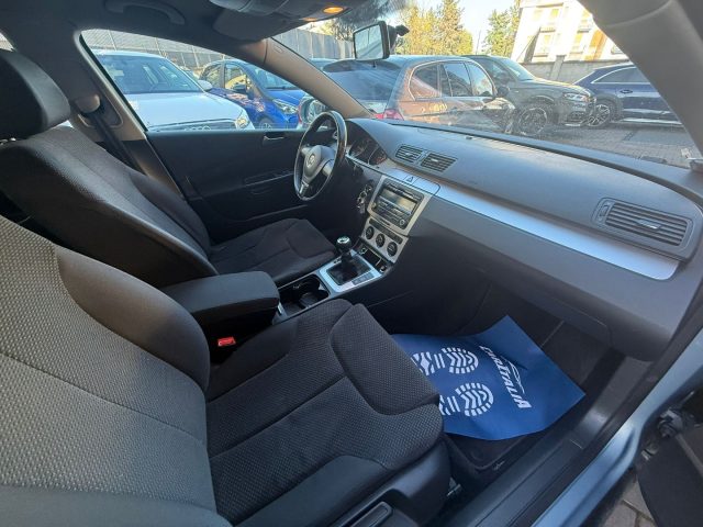 VOLKSWAGEN Passat usata, con Cruise Control