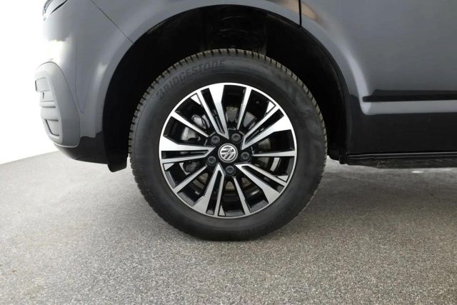 VOLKSWAGEN Caravelle usata, con Chiusura centralizzata
