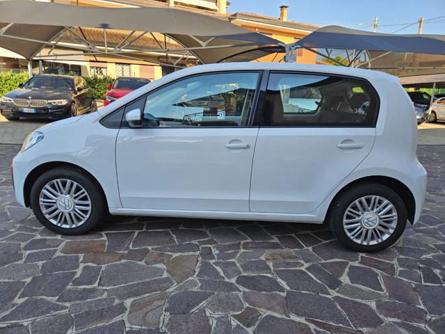 VOLKSWAGEN up! usata, con Autoradio