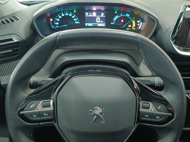 PEUGEOT 2008 usata, con Autoradio digitale