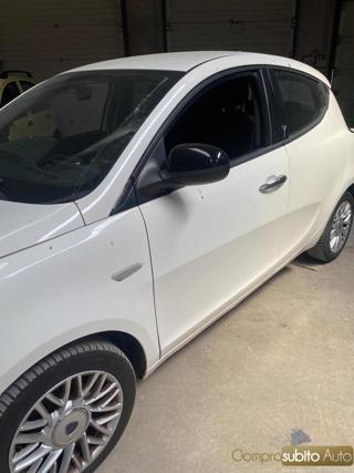 LANCIA Ypsilon usata, con Alzacristalli elettrici
