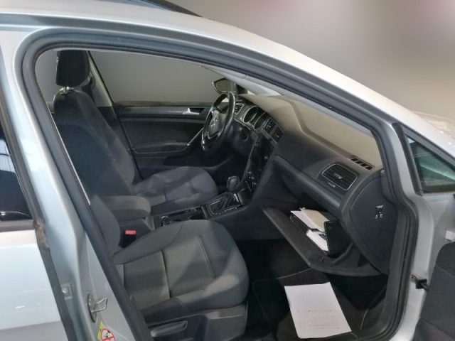 VOLKSWAGEN Golf Variant usata, con Climatizzatore