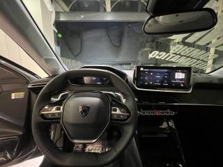 PEUGEOT 208 usata, con Controllo automatico clima