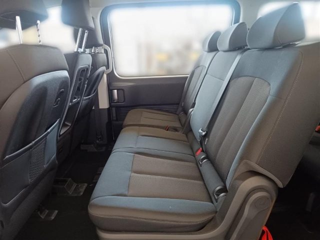 HYUNDAI Staria usata, con Autoradio
