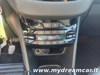 PEUGEOT 2008 usata, con Sistema di navigazione