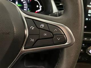 RENAULT Captur usata, con Sensori di parcheggio anteriori