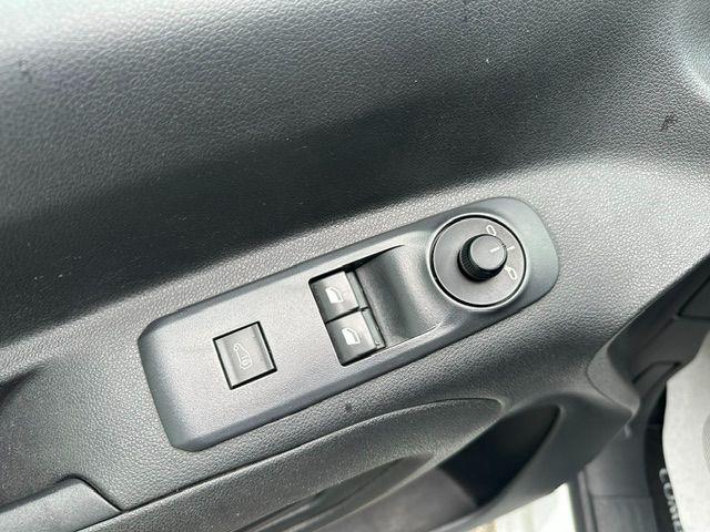 OPEL Combo usata, con USB