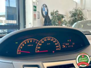 TOYOTA Yaris usata, con ESP