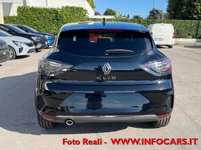 RENAULT Clio usata, con Controllo automatico clima