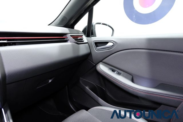 RENAULT Clio usata, con Sensori di parcheggio posteriori