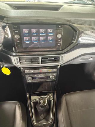 VOLKSWAGEN T-Cross usata 24